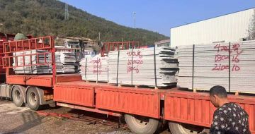 上饶 芝麻灰花岗岩光面毛板出货日常