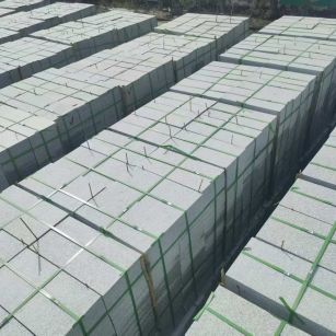 上饶 芝麻白1.8公分火烧300*600地铺，清仓大甩卖