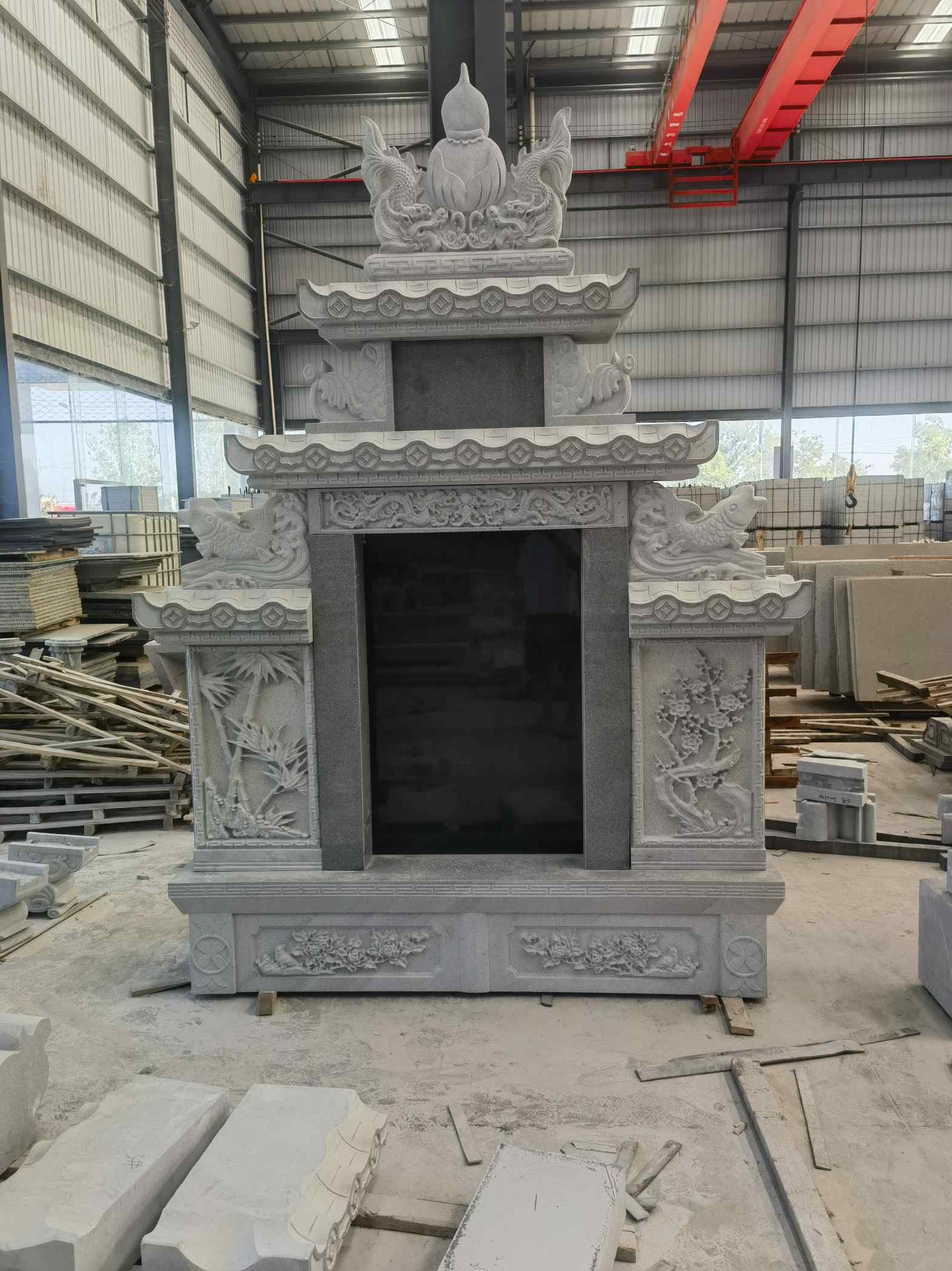 上饶 芝麻灰高档墓碑、土墓，一套也支持定做