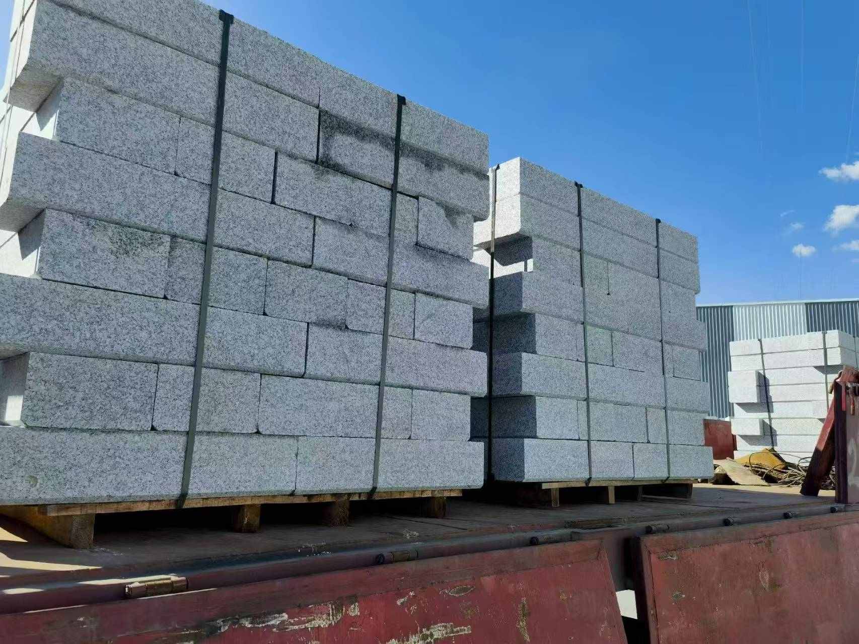 上饶 路沿石装车出货