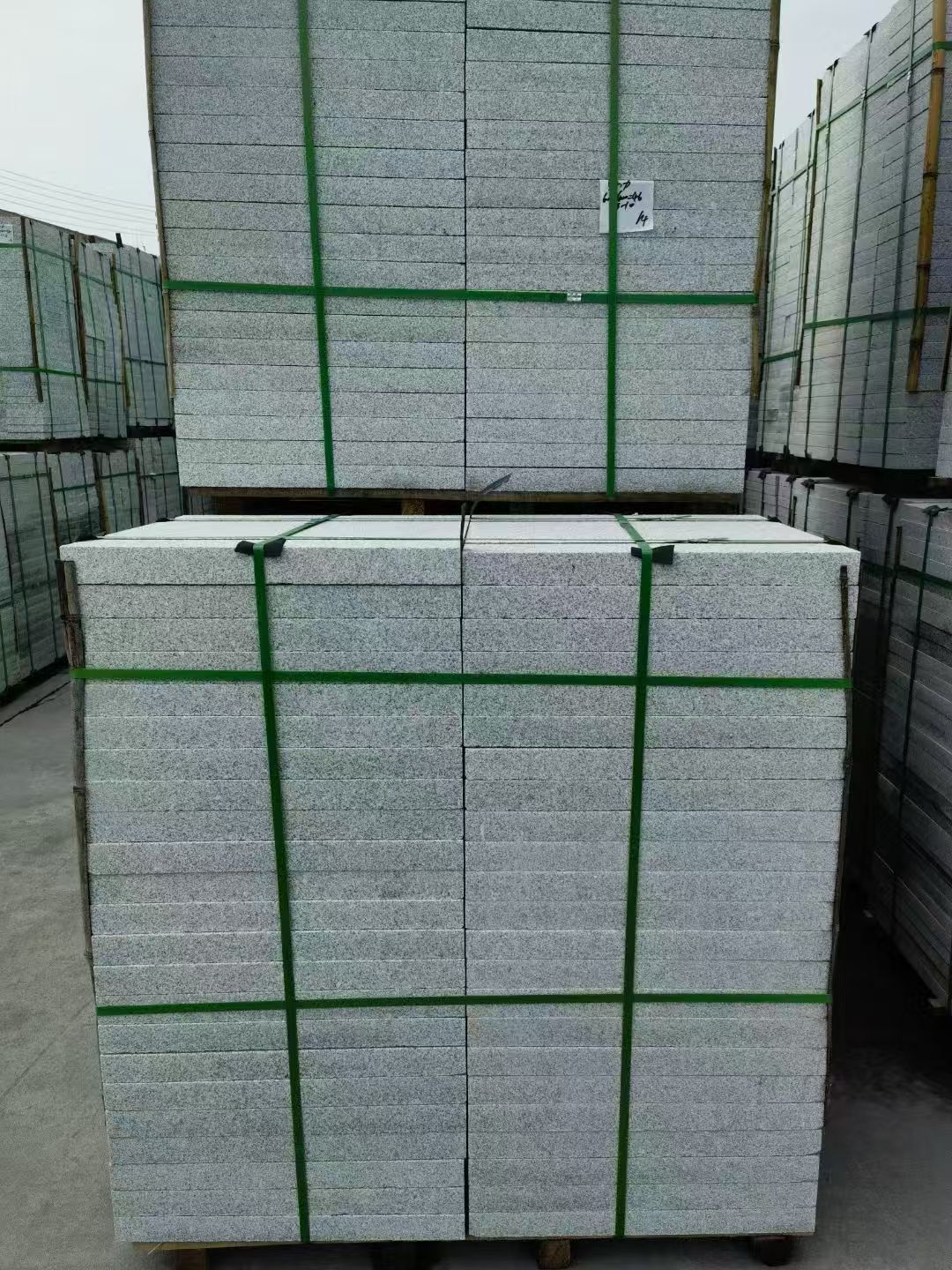 上饶 火烧面地铺石，街道广场园林市政工程板，1.8~5.0厚均有现货